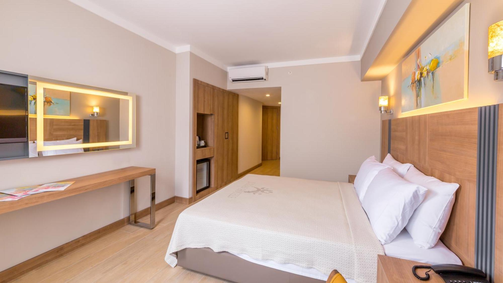 Ada Julian (adults Only) Hotel 4*