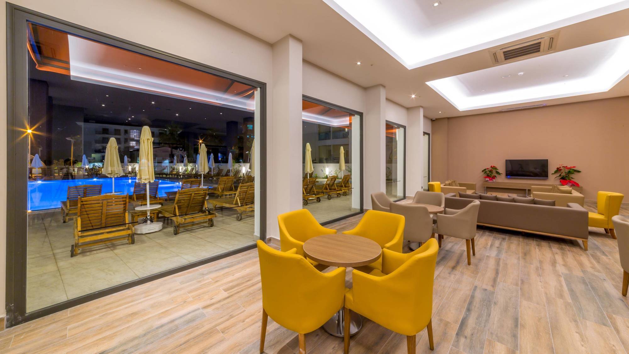 Ada Julian (adults Only) Hotel