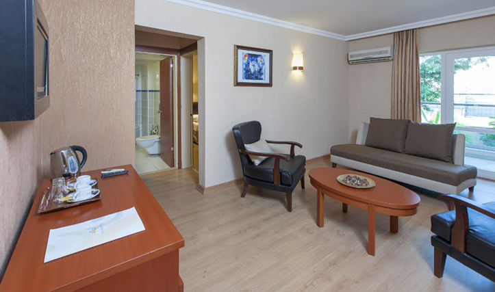 Hotel Ada Julian (adults Only)